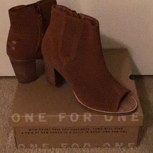 TOMS Majorca Peep Toe ankle boots